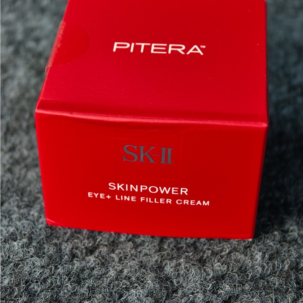 SK-II Skinpower Eye+ Line Filler Cream — Red